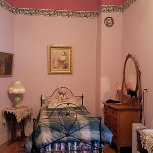 The Rose Room Single Bed
