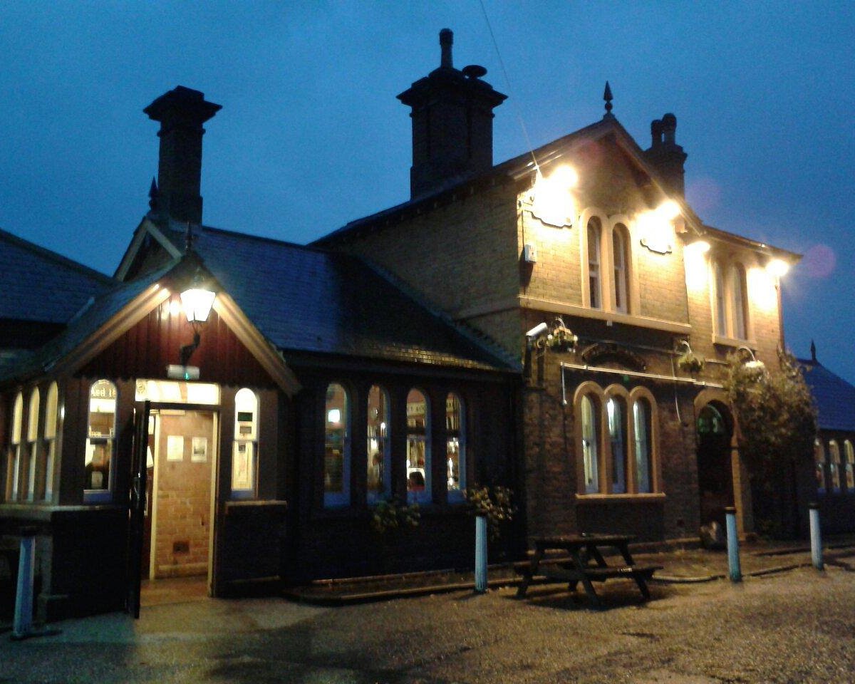 Station pub. Codsall Wolverhampton wv8. Кодсолл Вуд. Canali Station pub.