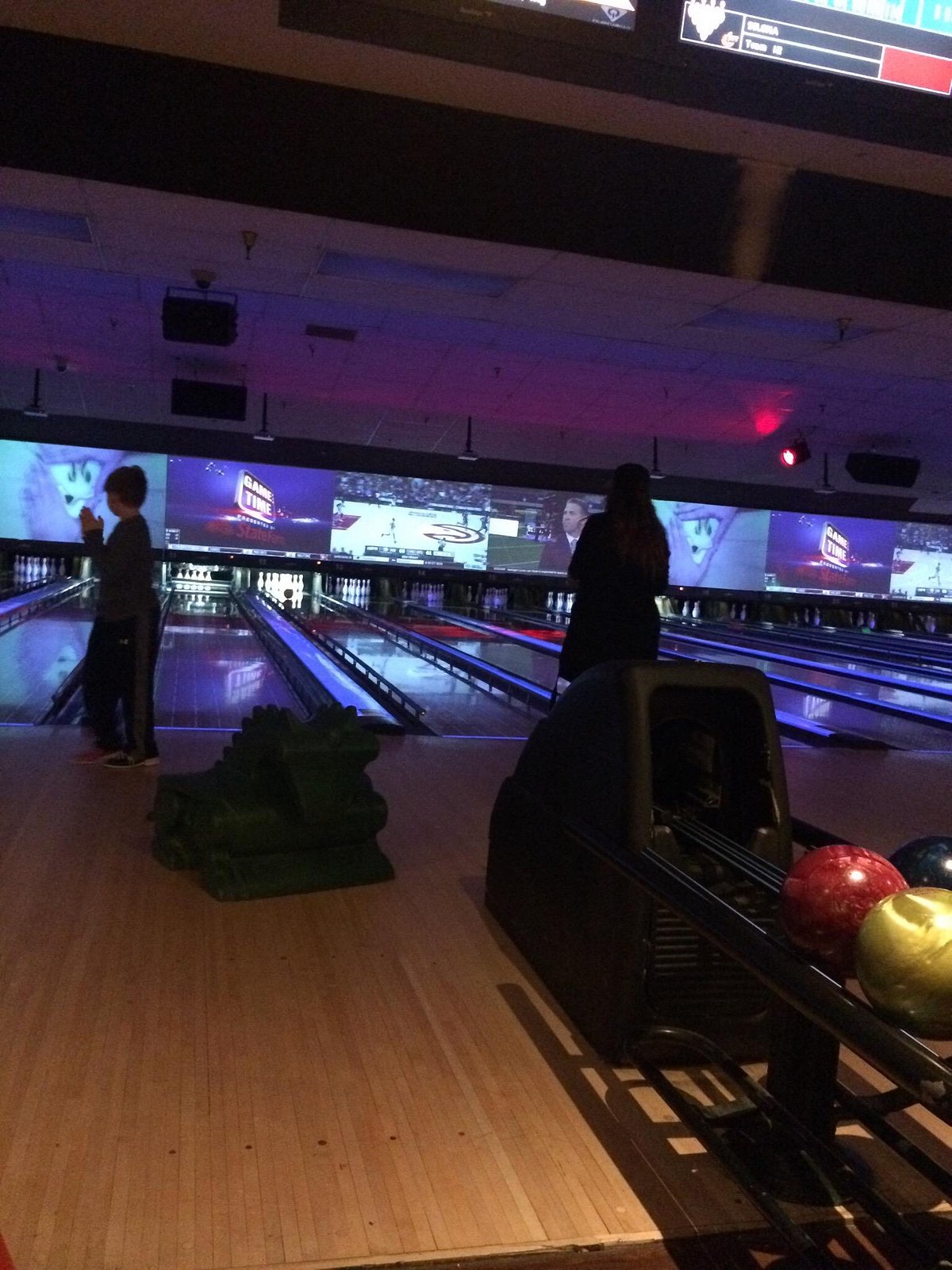 AMF BOWLING CENTER, San Marcos - Fotos, Número de Teléfono y Restaurante  Opiniones - Tripadvisor