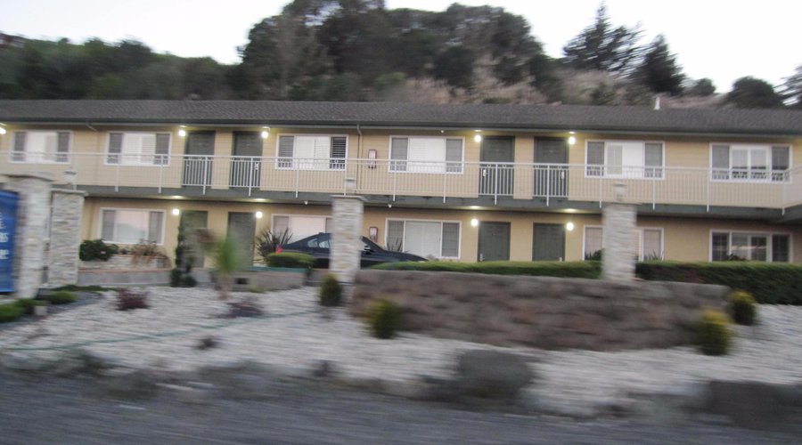 the front of the hotel - long and narrow with rooms on the back