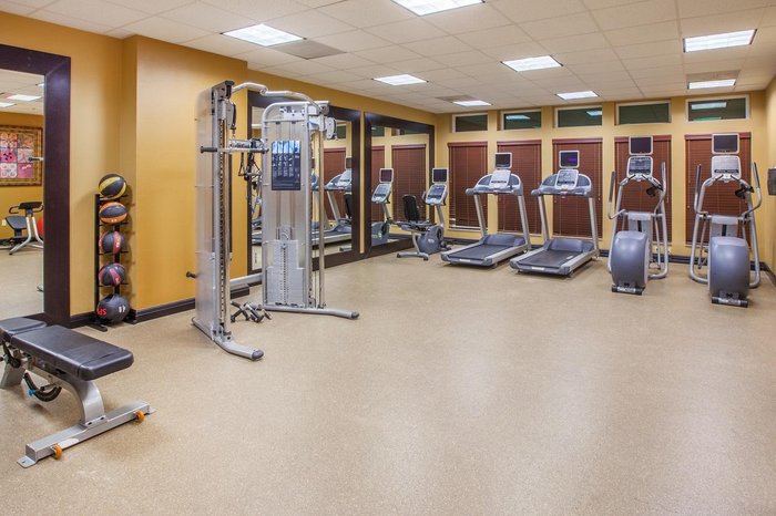 Hilton Garden Inn South Padre Island Beachfront Gym: Pictures & Reviews ...