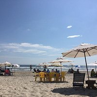 Praia linda e o atendimento excelente!