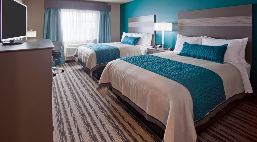 Deluxe Double Queen Room