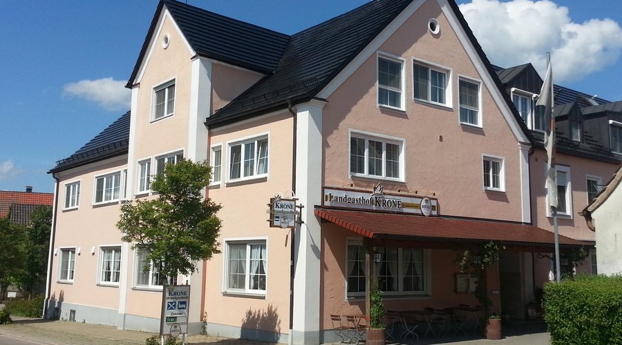 KRONE LANDGASTHOF - Prices & Lodge Reviews (Offingen, Germany) KRONE LANDGASTHOF - Prices &  Lodge Reviews (Offingen, Germany)