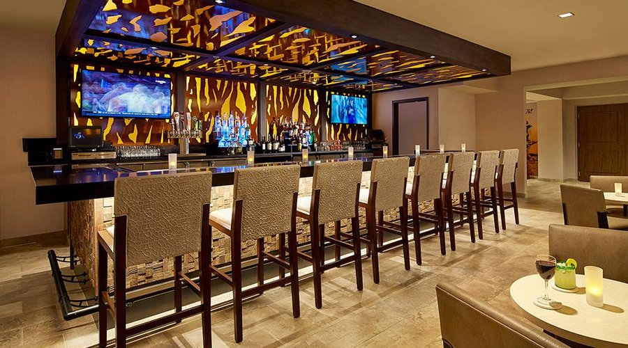bar