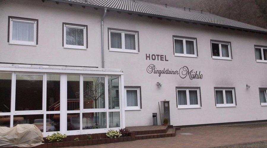 Hotel Neubau.