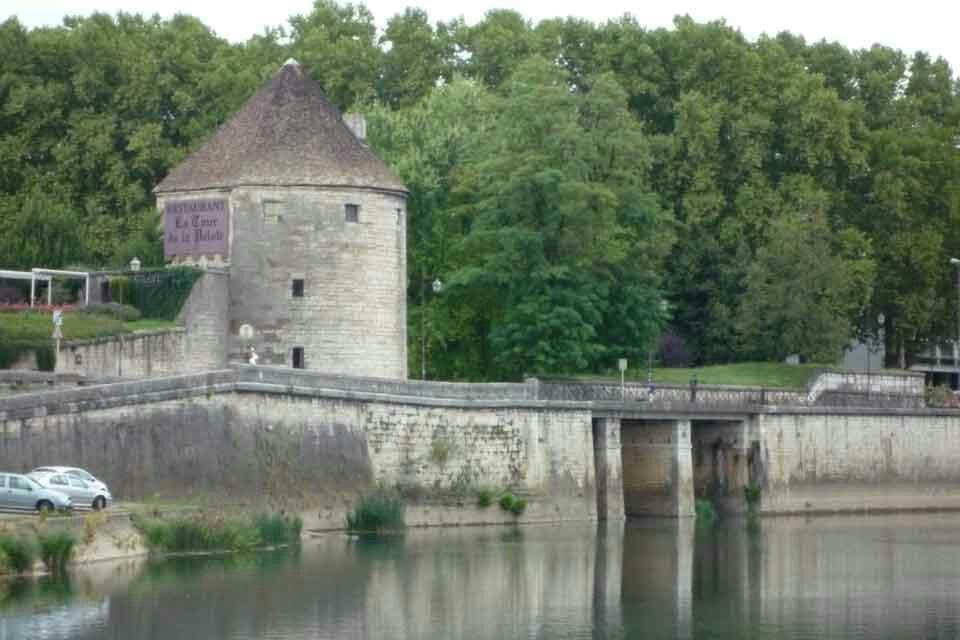 Whores in Besançon