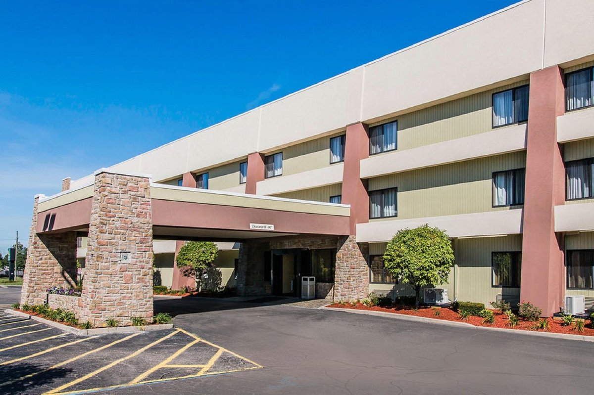 QUALITY INN & SUITES WARREN - DETROIT $83 ($̶1̶0̶4̶) - Updated 2022 ...