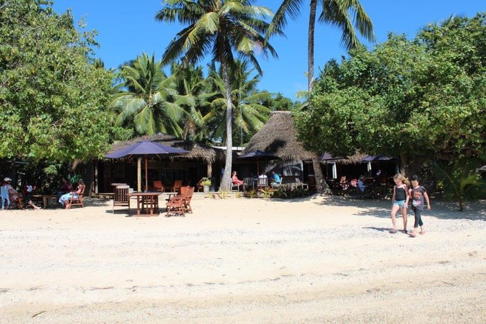 Tongan Beach Resort Bar or Lounge: Pictures & Reviews - Tripadvisor