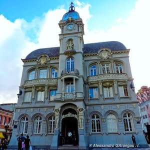 Opera De Arame, Culture and Nature in the Same Place, Traditional Tourist  Spot in the City of Curitiba/Parana, Brazil. July 2017. Editorial Photo -  Image of ornament, people: 97227476