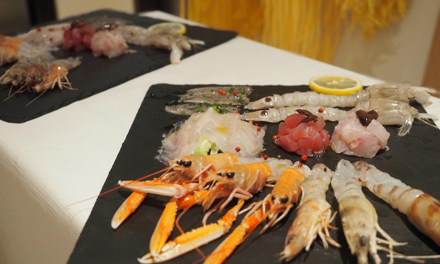 Degustazione di pesce crudo