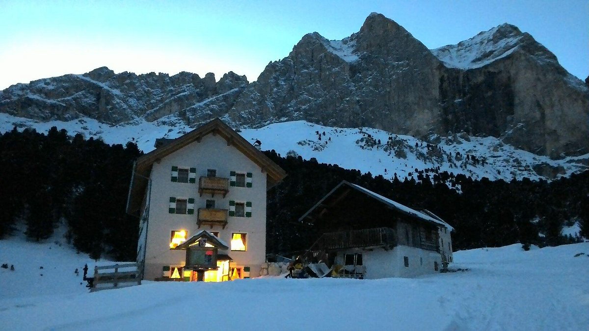 RIFUGIO STELLA ALPINA - Lodge Reviews (Pozza di Fassa, Italy - Province of  Trento)