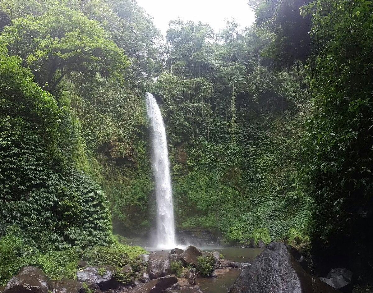 Nungnung Waterfall высота