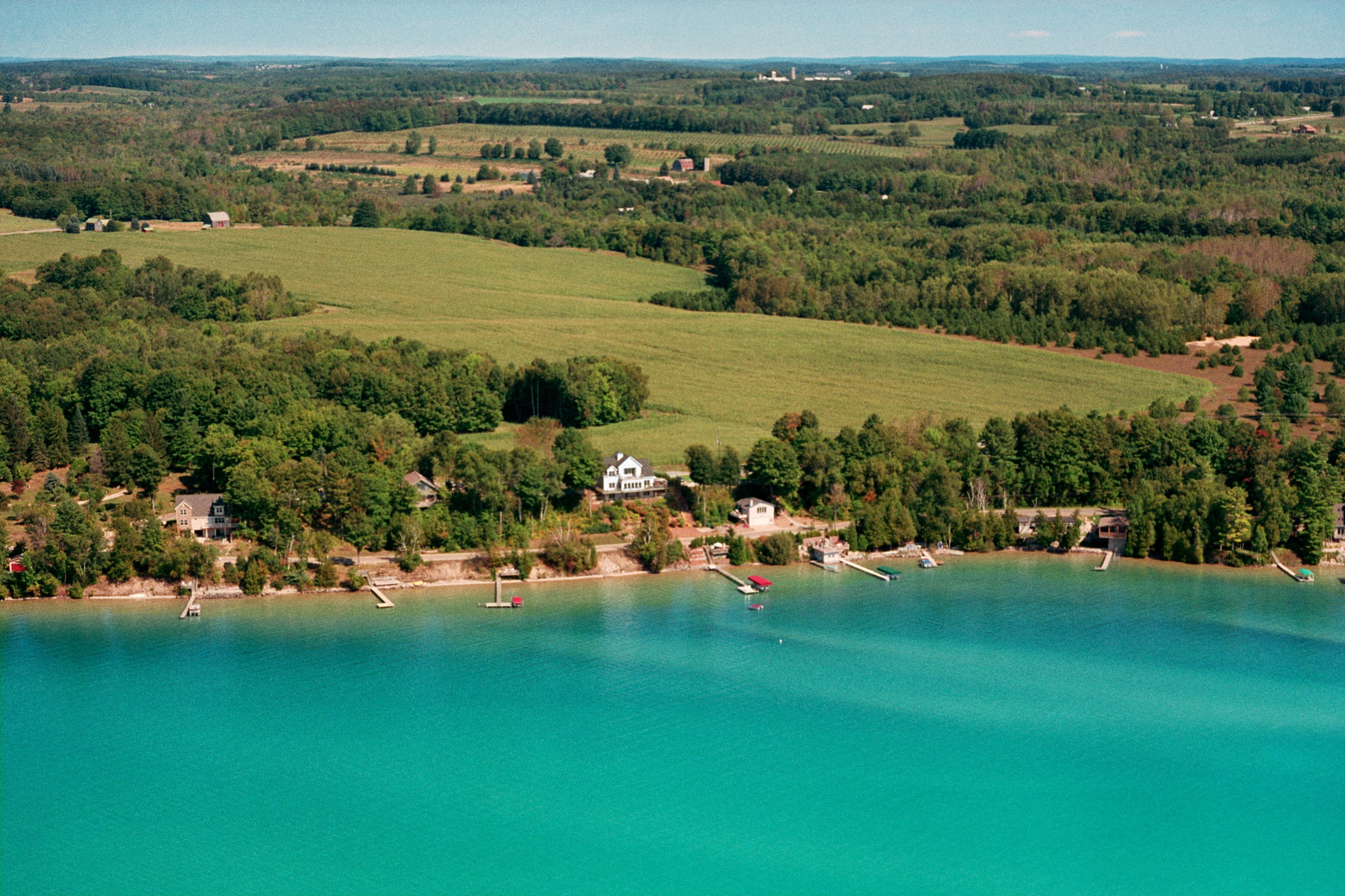 TORCH LAKE BED & BREAKFAST - Prices & B&B Reviews (Central Lake, MI)