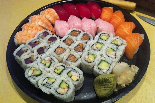 Sushi Platter ?w=600&h=400&s=1