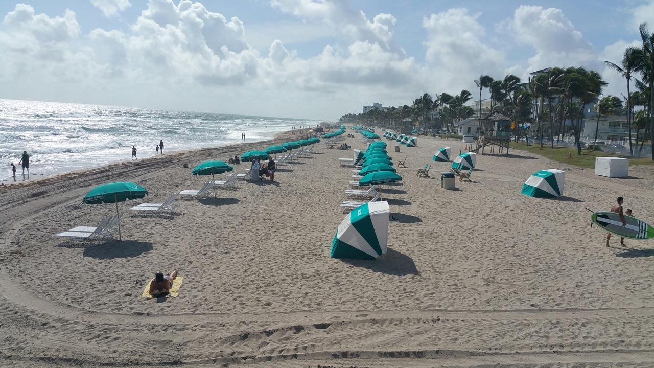 deerfield beach beach chair rentals