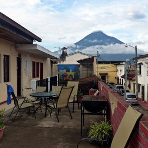 Vista do terraço ao Volcán Água.
