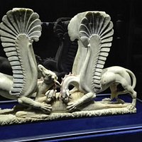 Questo è sicuramente il pezzo più pregiato del museo. Da solo vale già la visita.