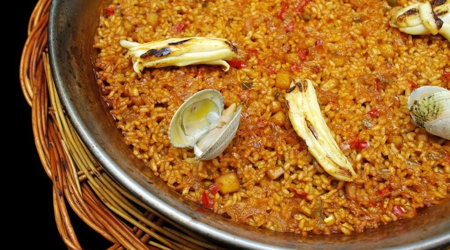 Exquisita paella catalana