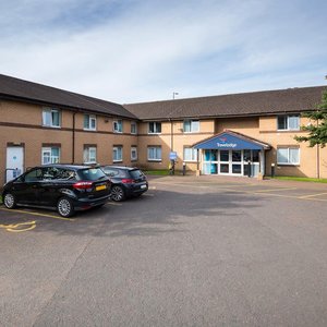 Travelodge Glasgow Paisley Road Hotel in Glasgow, image may contain: Neighborhood, Car, Hotel, City