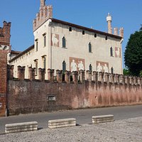 L'esterno del Castello