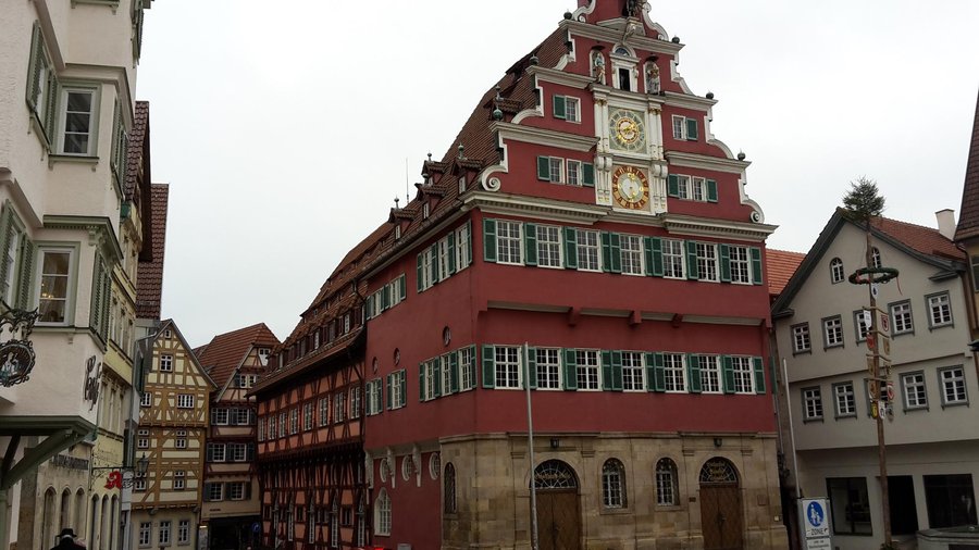 Marktplatz mit Rathaus