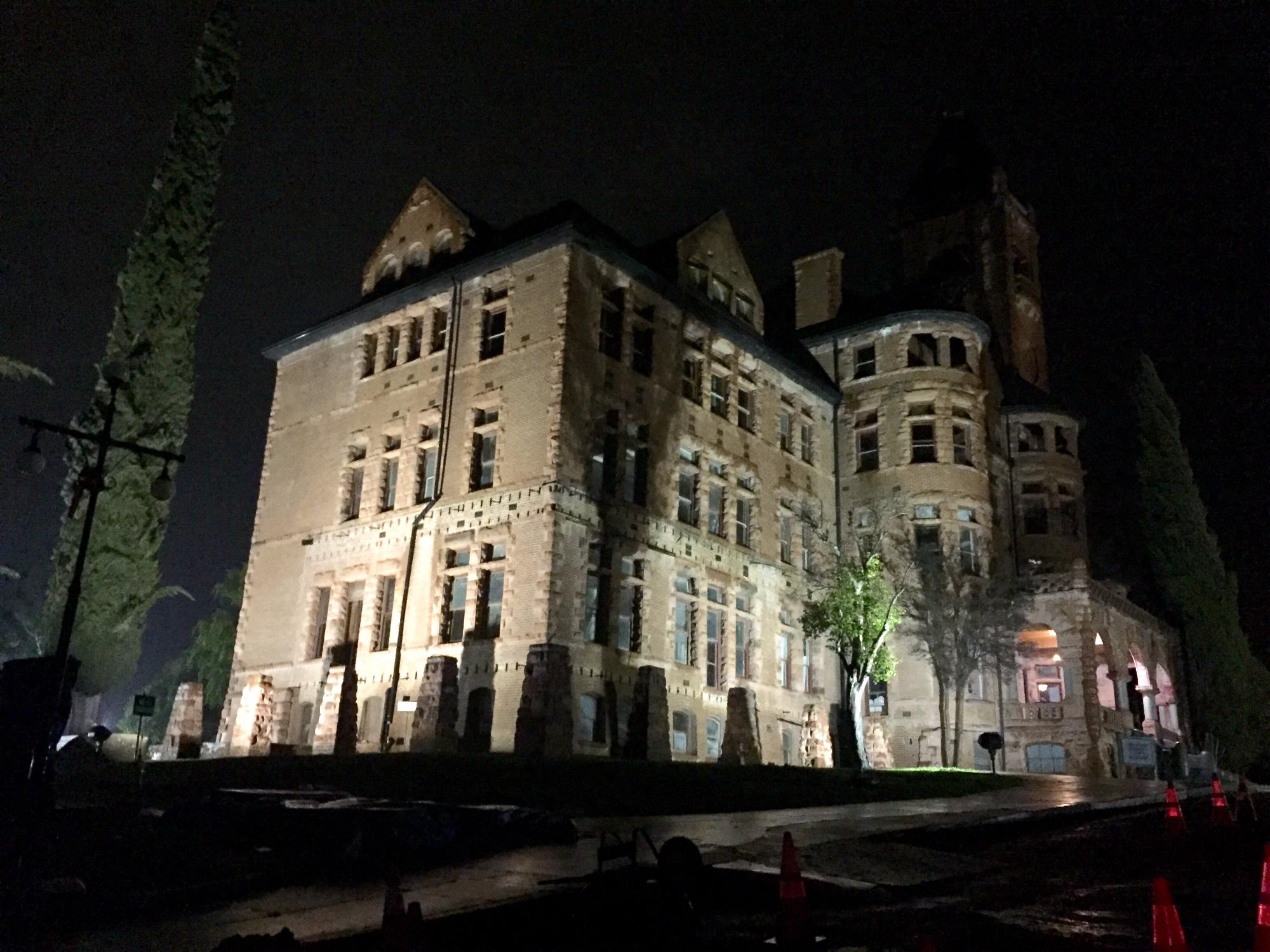 PRESTON CASTLE Ione Ce Qu Il Faut Savoir Pour Votre Visite 2022   Preston Castle At Night 