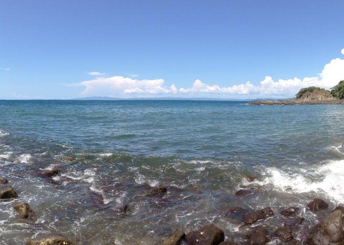 Ocotal Beach Shore