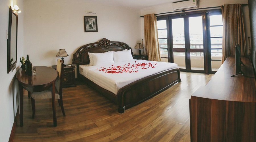 Deluxe River View