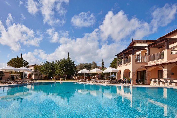 Atlantica Aphrodite Hills Hotel Pool: Pictures & Reviews - Tripadvisor