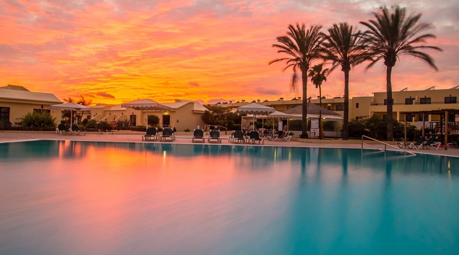 SANTA ROSA POOL BY NIGHT