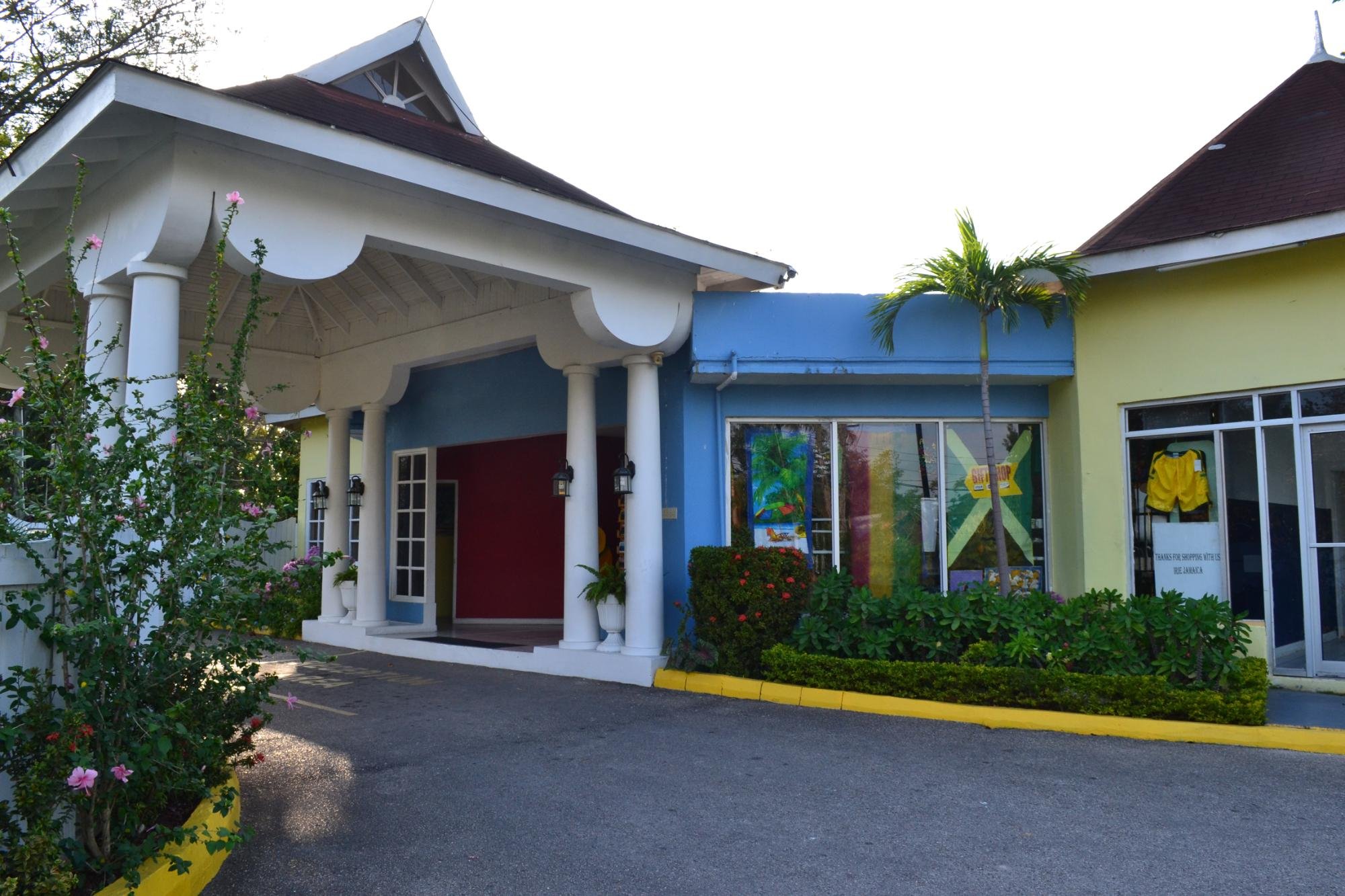 Coral Seas Beach Resort by null