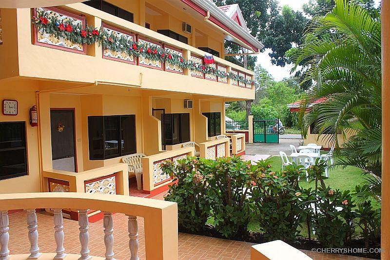 Cherrys @ Home Rooms for Rent, hotel in Tawala