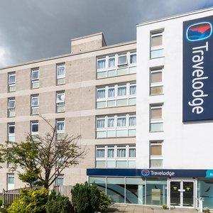 Dundee Strathmore - Exterior