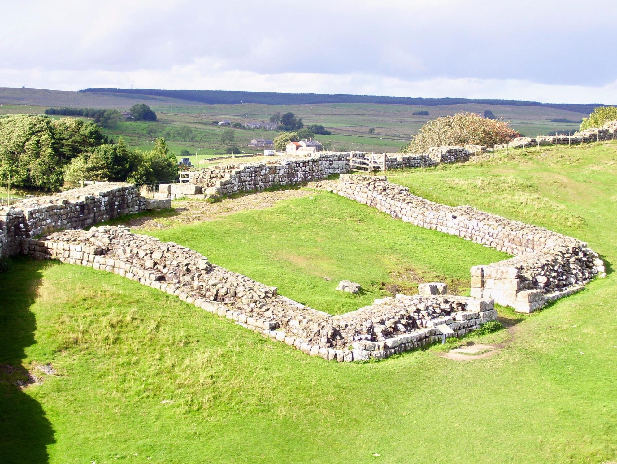 WALLTOWN CRAGS - HADRIAN'S WALL (Hexham) - All You Need To Know BEFORE ...