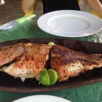 el pagel, para compartir, llega a la mesa