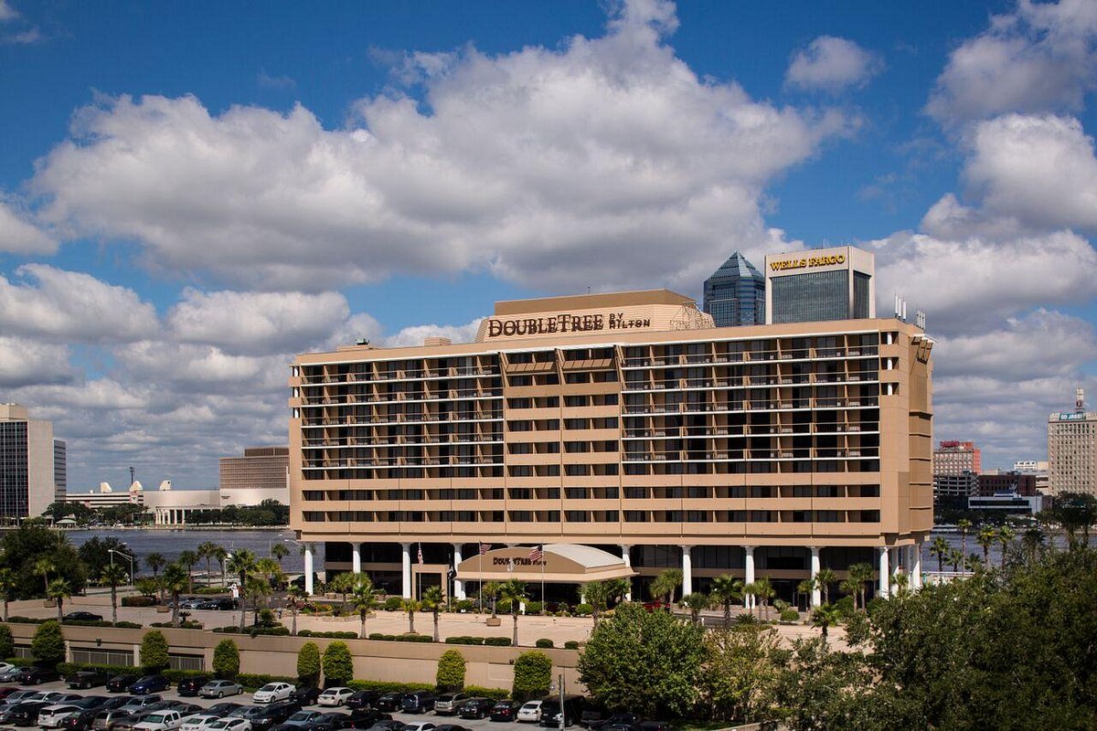 DoubleTree by Hilton Hotel Jacksonville Riverfront, hotel in Jacksonville