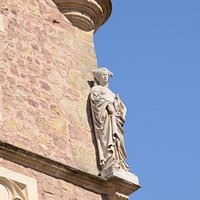 Rzeźba na elewacji ratusza (Denzelt) w Echternach