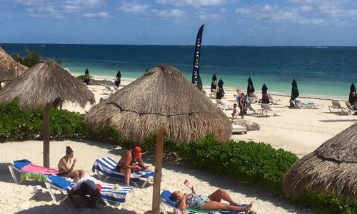 Unico beach club