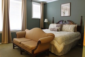 Room & Suite