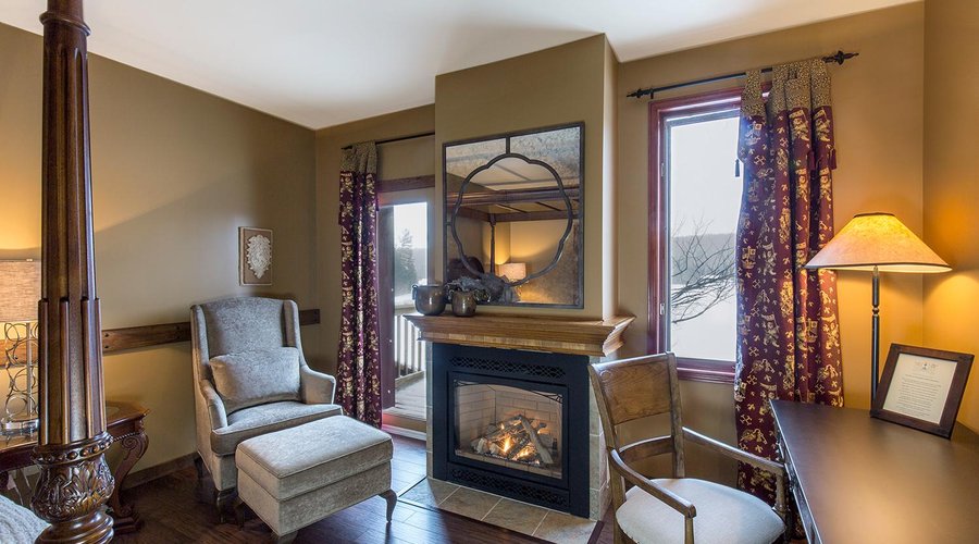 Room 13 Fire Lounge at Grail Springs