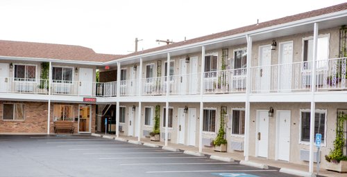 Chalet Motel image