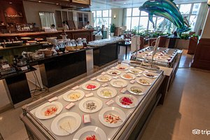 Lounge Restaurant at the Rizzan Sea Park Hotel Tancha Bay
