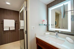 Room & Suite
