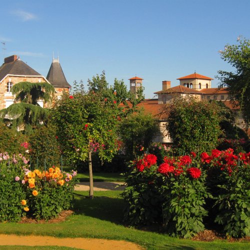 JARDÍN DE ÉTANCHET RENNES FRANCIA