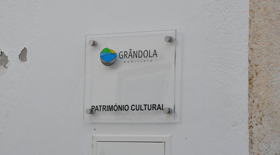 Tablet on the façade.