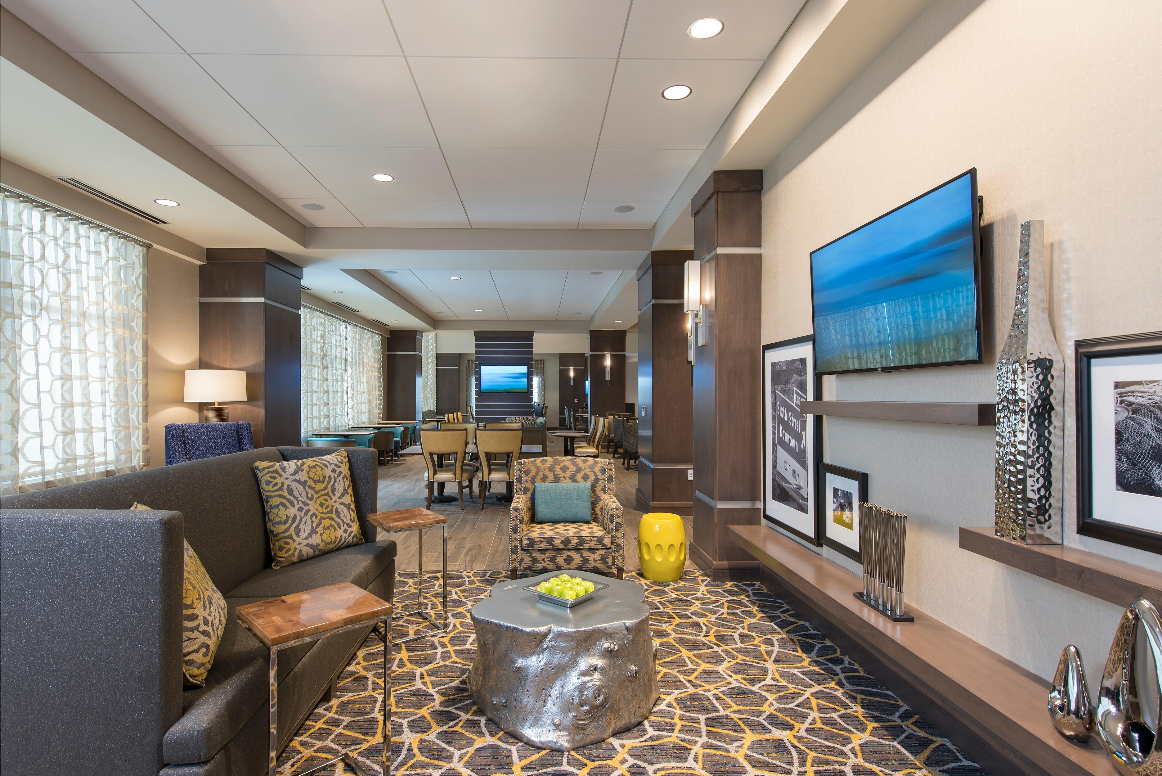 Hotel photo 63 of Hampton Inn & Suites Grand Rapids Downtown.