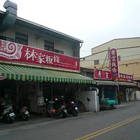 となりは更に有名。でも日曜日休みだった。。。