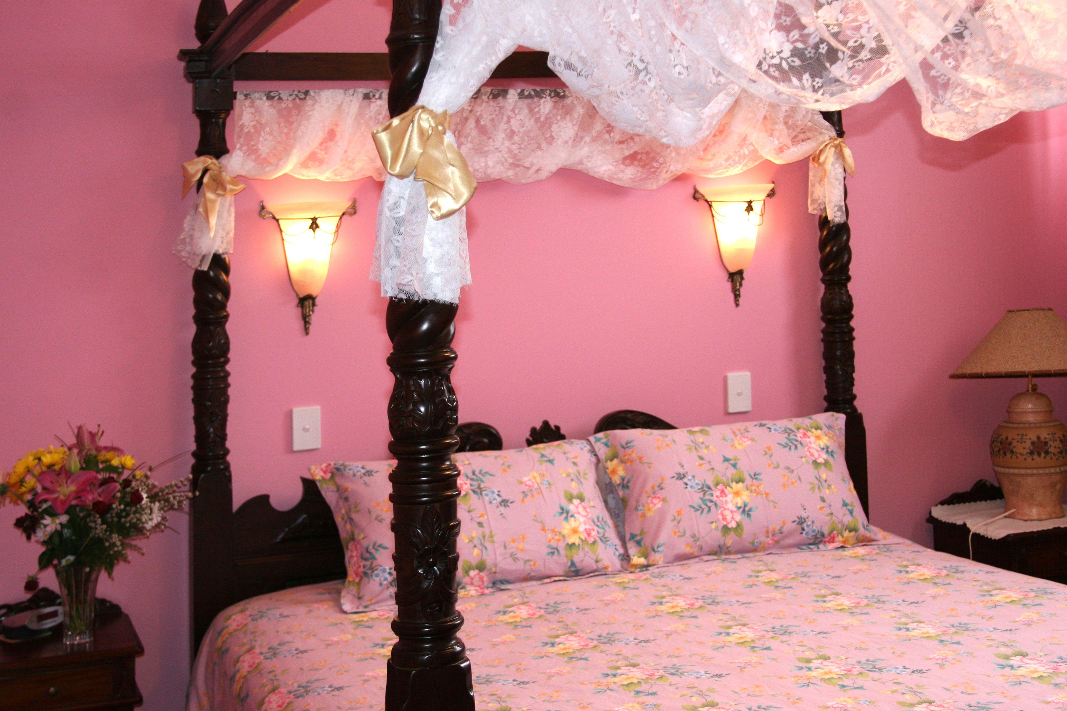 Hotel photo 9 of Hatcher's Manor.