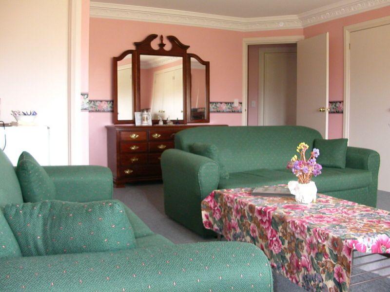 Hotel photo 27 of Hatcher's Manor.